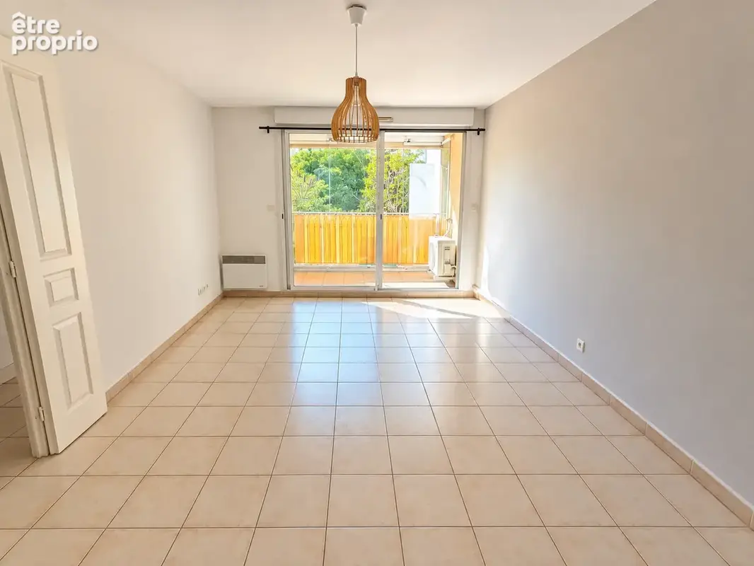 Toulon - saint jean - appartement type 2 -terasse - parking - photo 2