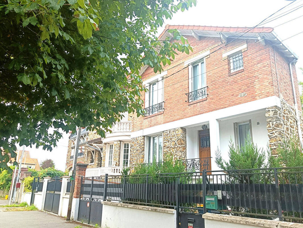 Maison à VILLEMOMBLE