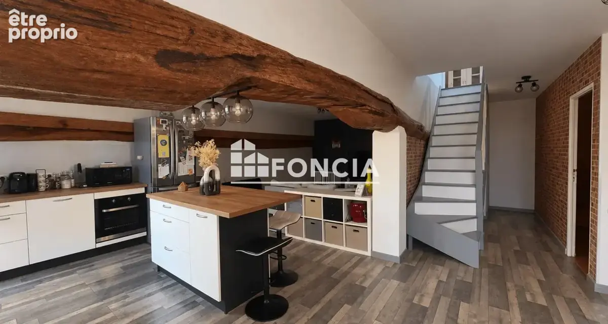 Duplex – 3 chambres – Lumineux – Beaux volumes  – Coeur de ville – Stationnement gratuit - photo 3