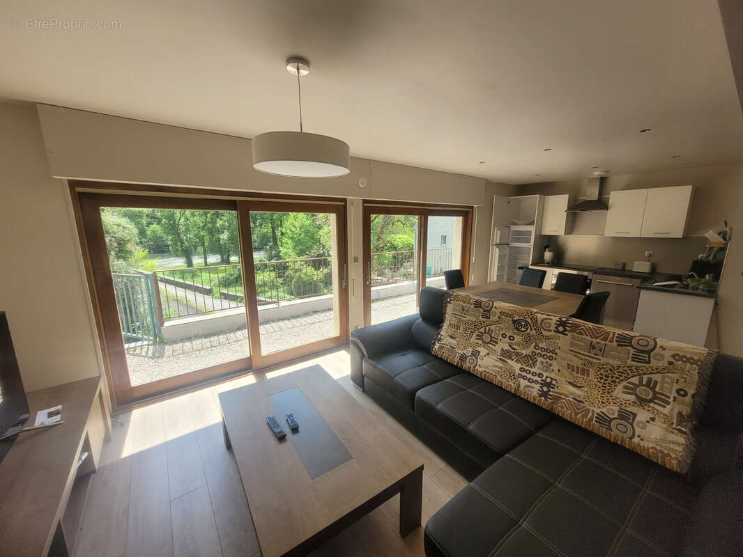 Maison avec très grand garage-atelier au bord du Lot (Cassaniouze, 15) - photo 5