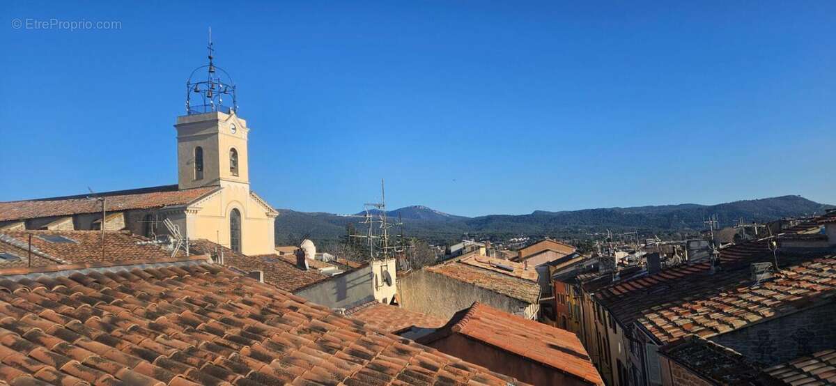 Appartement à LE BEAUSSET