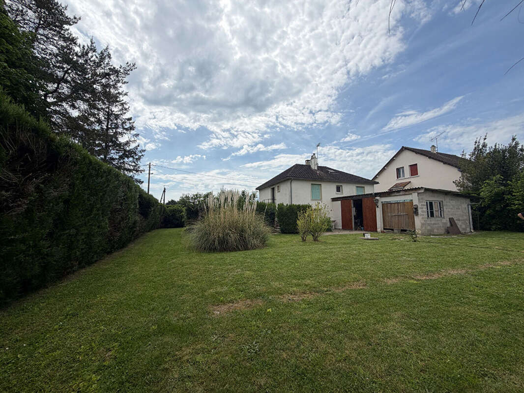 Maison à LE PERRAY-EN-YVELINES