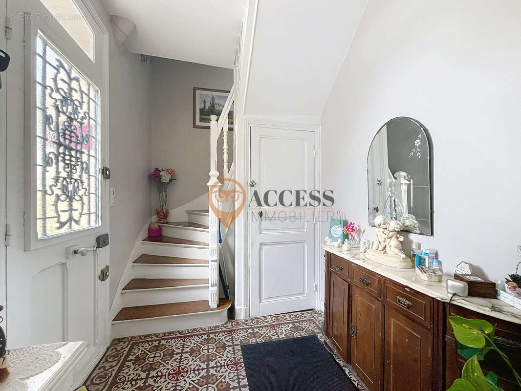 Maison à DEUIL-LA-BARRE