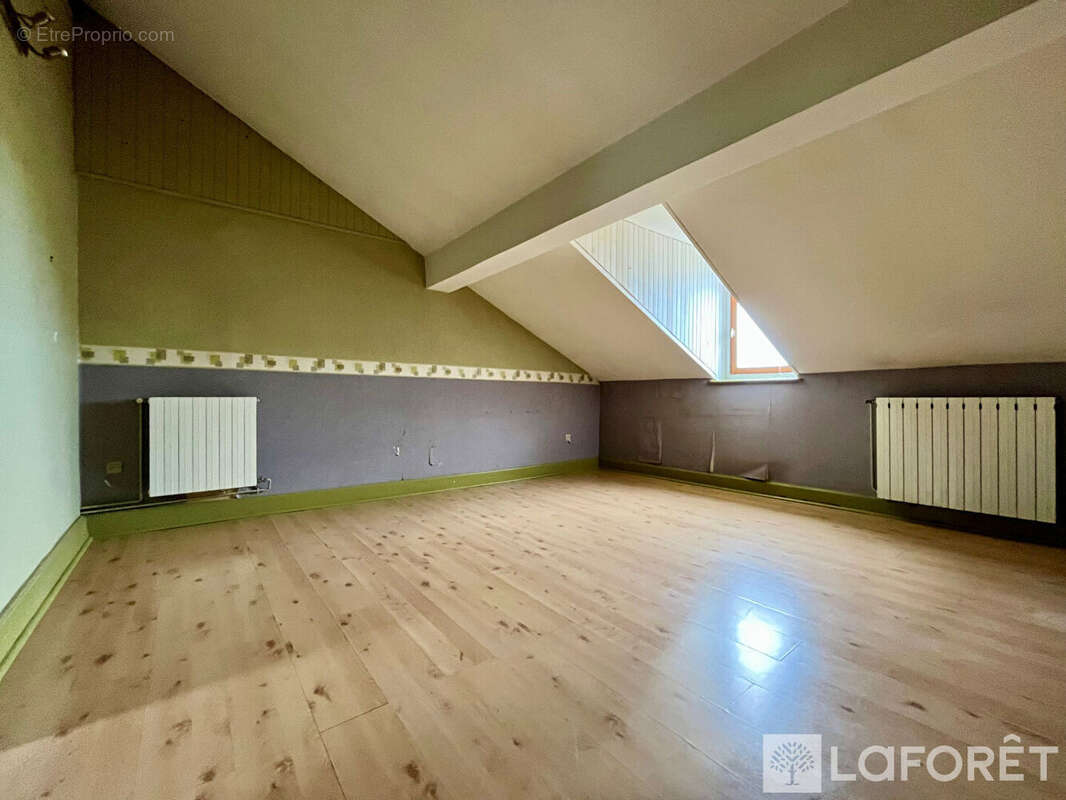 Appartement à CHANTRAINE