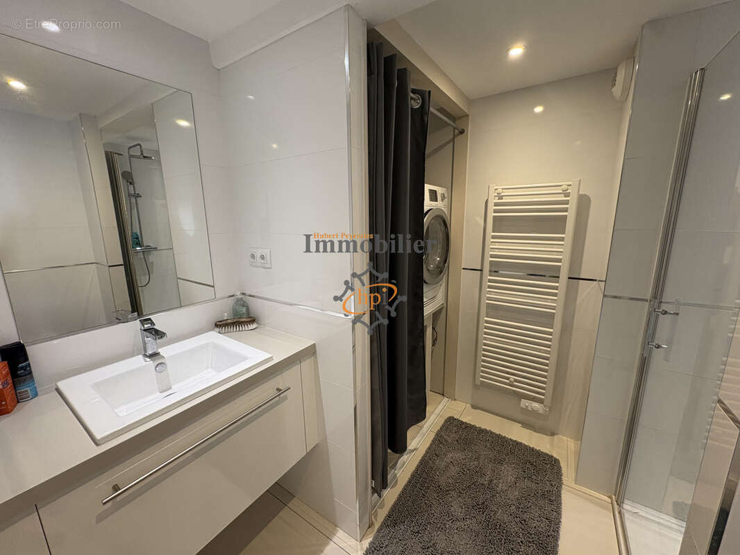 Appartement à SAINT-AFFRIQUE