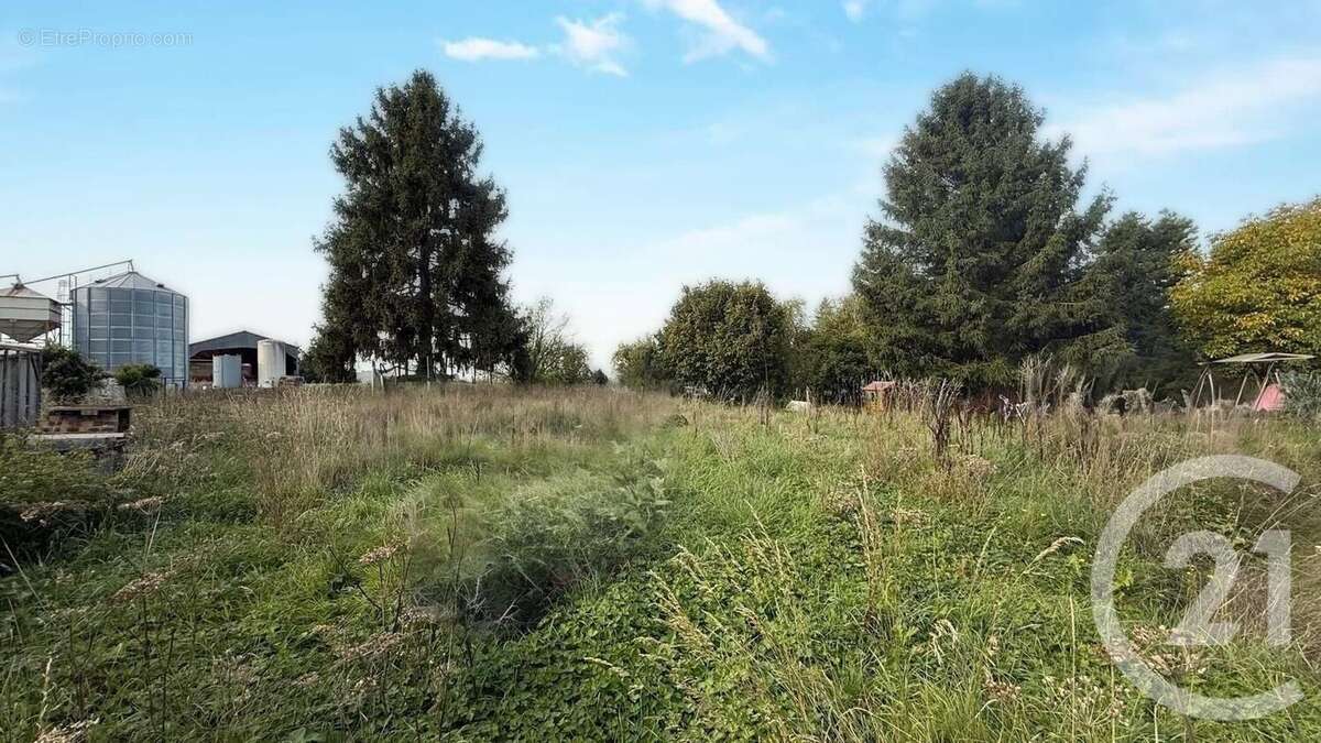 Maison à VILLETHIERRY