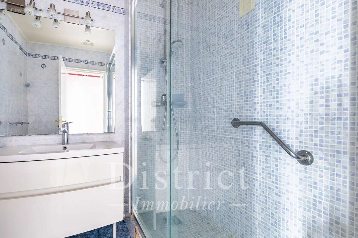 Appartement à PARIS-15E