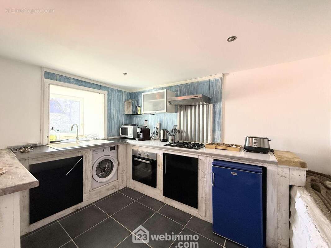 Maison à PLOUEGAT-MOYSAN