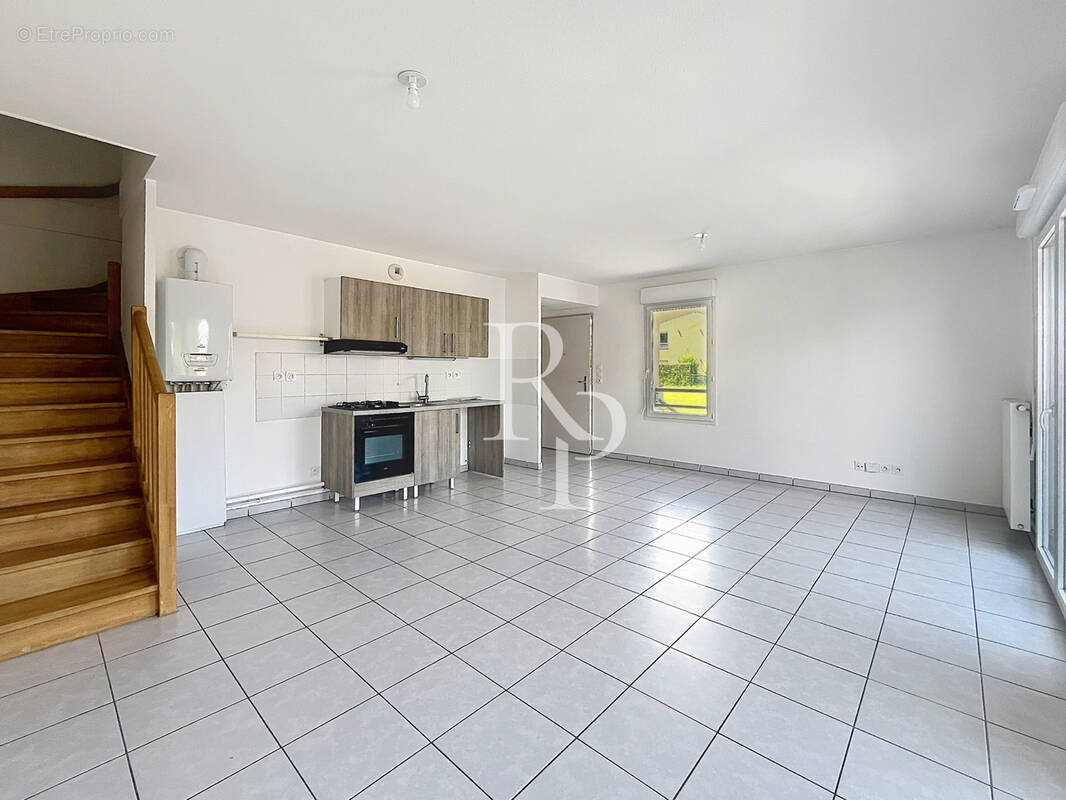 Appartement à CRAPONNE