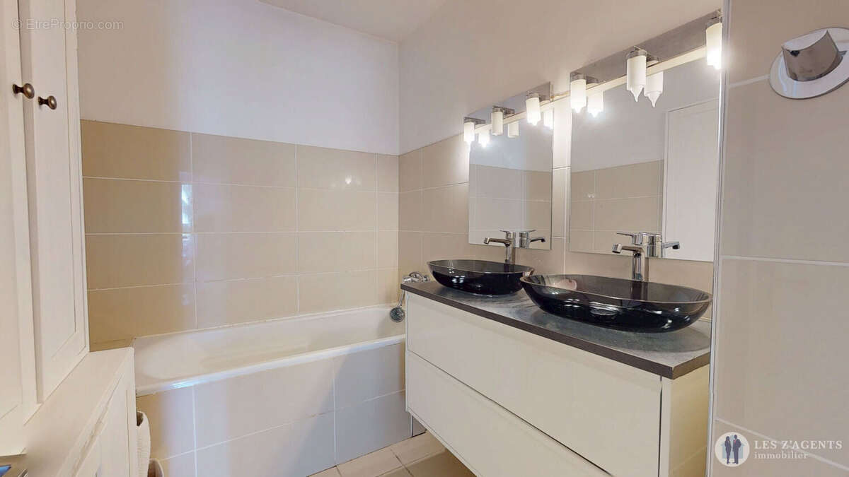 Appartement à MEYLAN