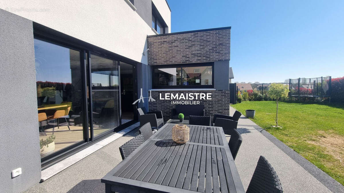 Maison à SAINT-JEAN-DU-CARDONNAY