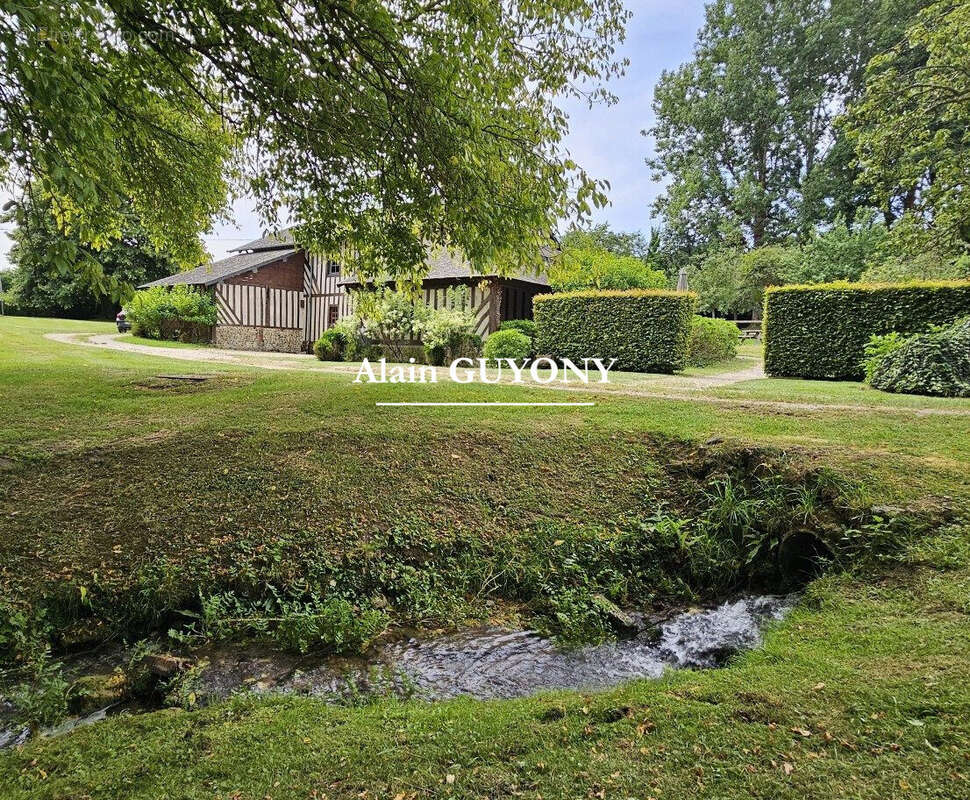Maison à PONT-L'EVEQUE