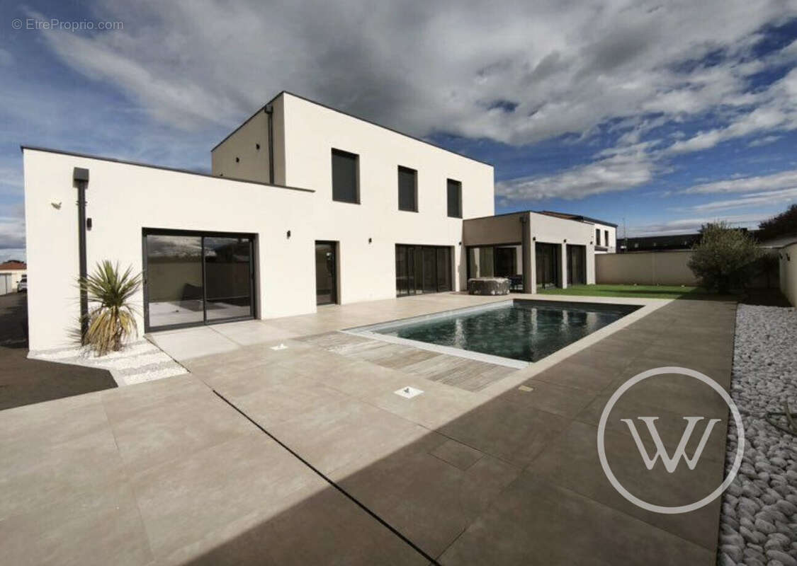 Maison à ANDREZIEUX-BOUTHEON