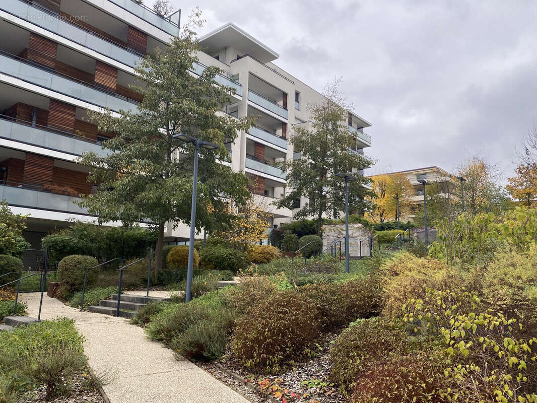 Appartement à SAINTE-FOY-LES-LYON