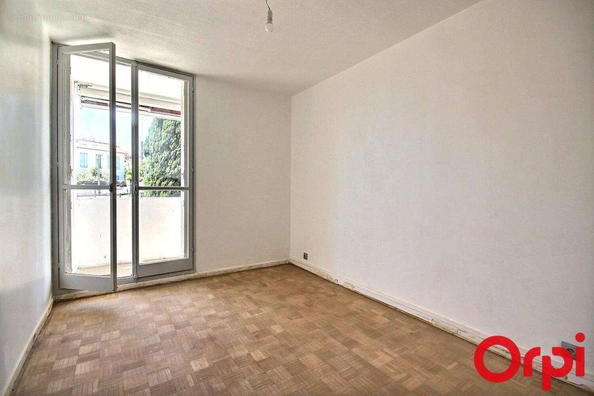 Appartement à MARSEILLE-11E