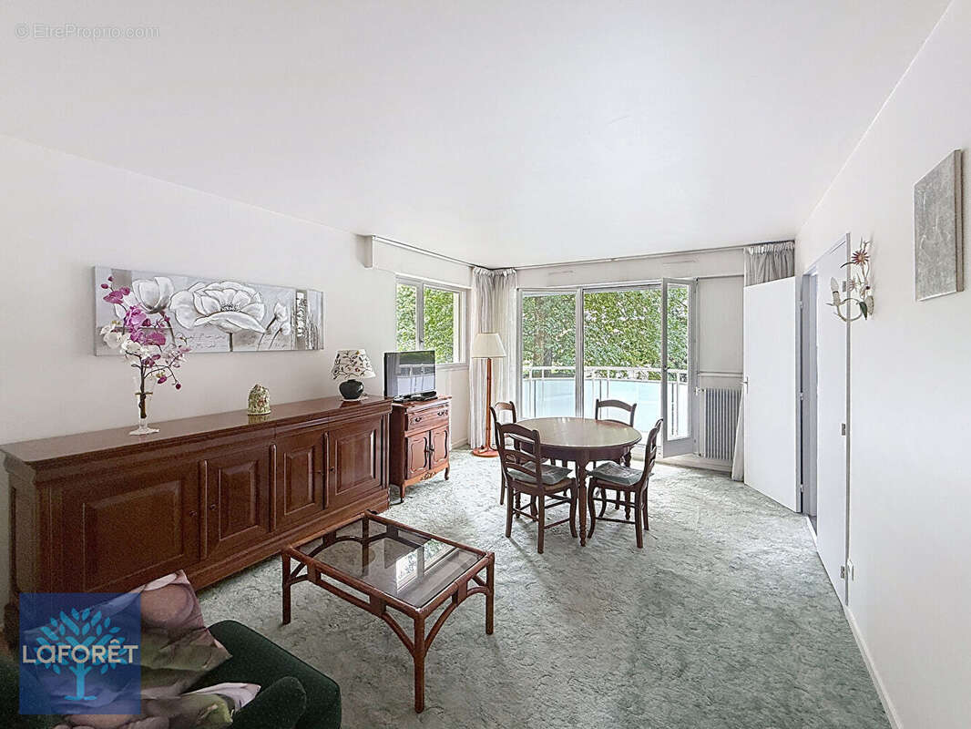 Appartement à MAUREPAS