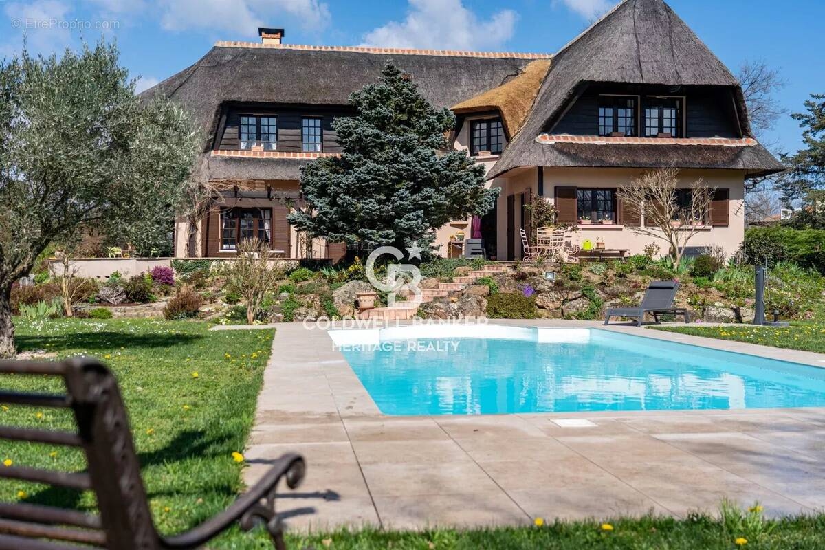 Maison à CHARBONNIERES-LES-BAINS