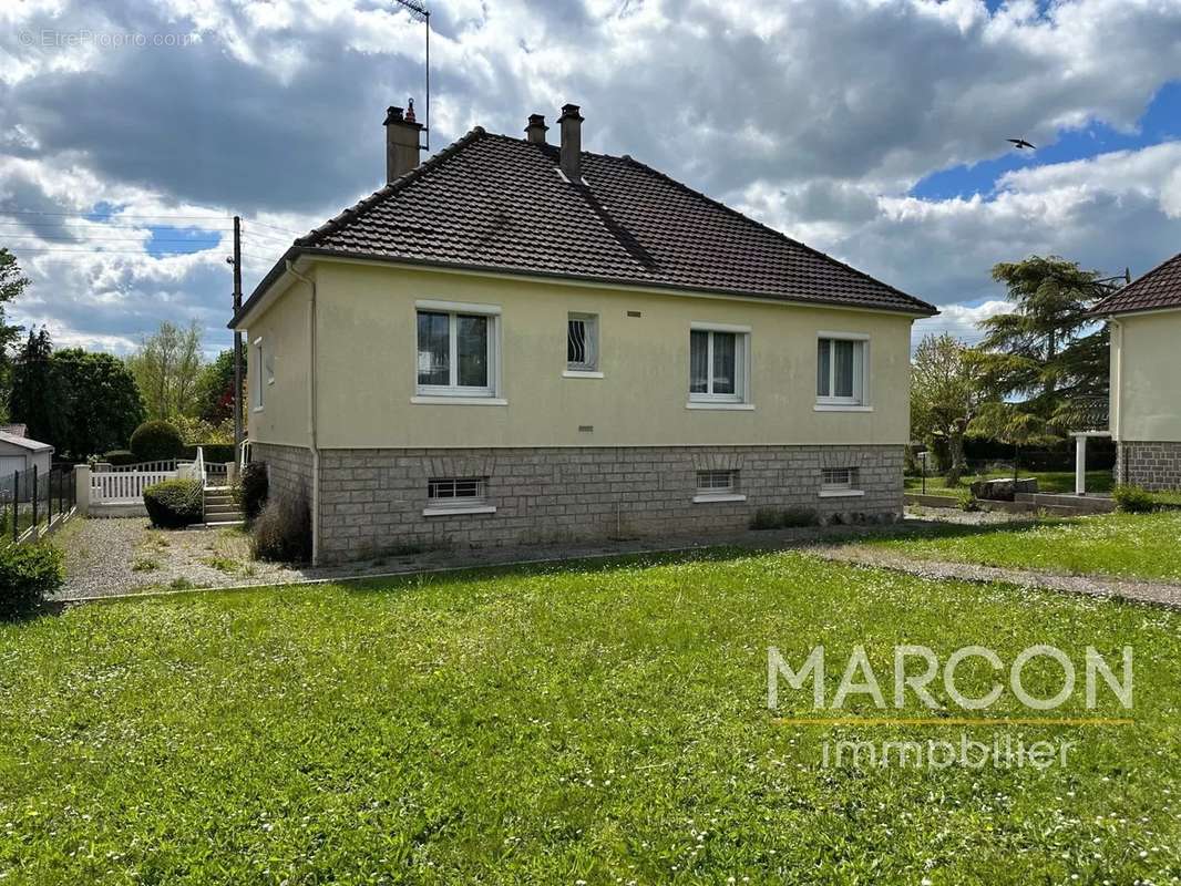 Maison à LA SOUTERRAINE