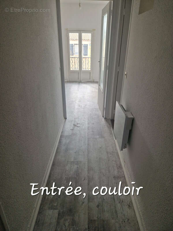 Appartement à GALLARGUES-LE-MONTUEUX