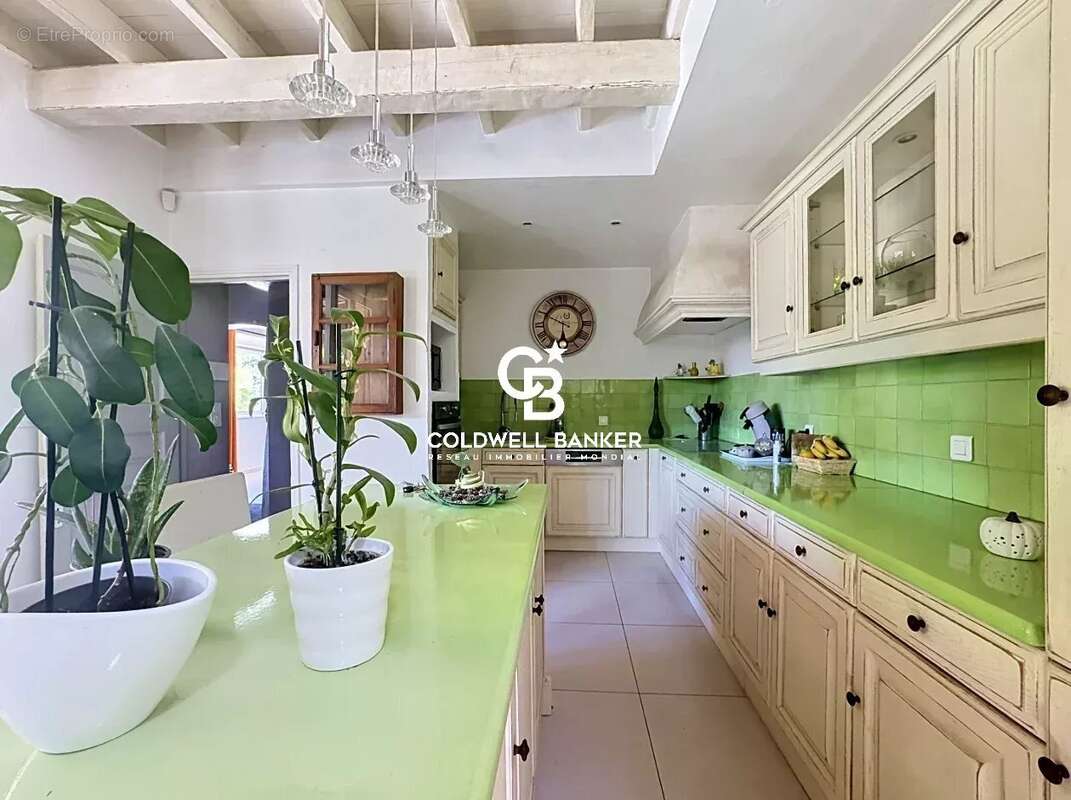 Maison à ROQUEBRUNE-SUR-ARGENS