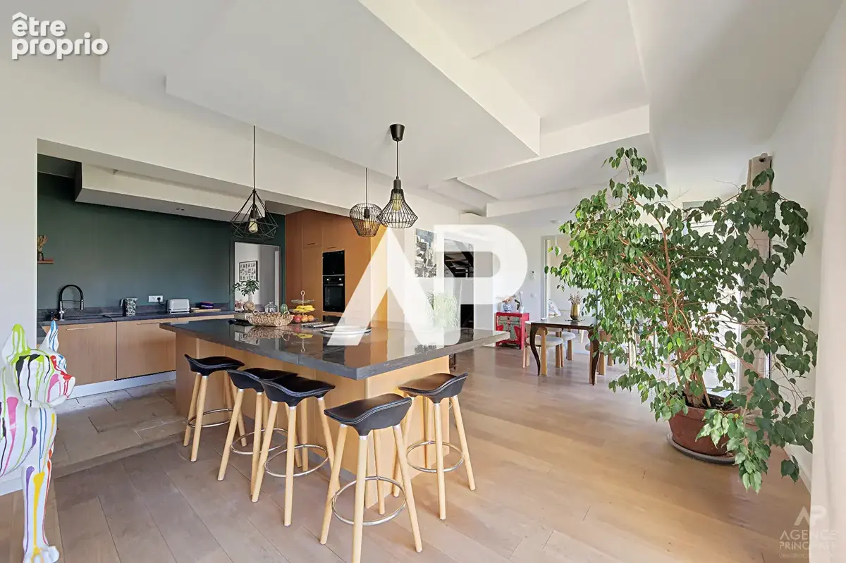 Maison Suresnes 8 pièce(s) 274 m2 - photo 5