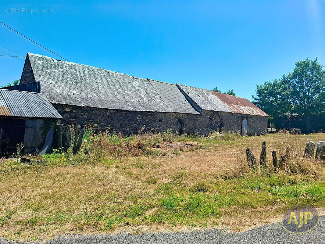 Maison à ISSE