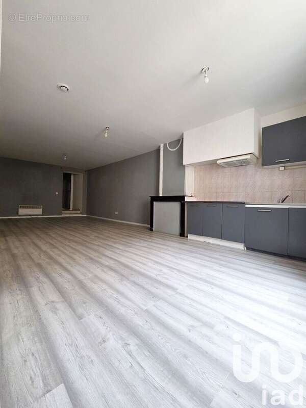 Photo 3 - Appartement à SAINT-LAURENT-DE-LA-SALANQUE