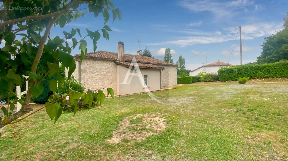 Maison en pierre de plain-pied - photo 16