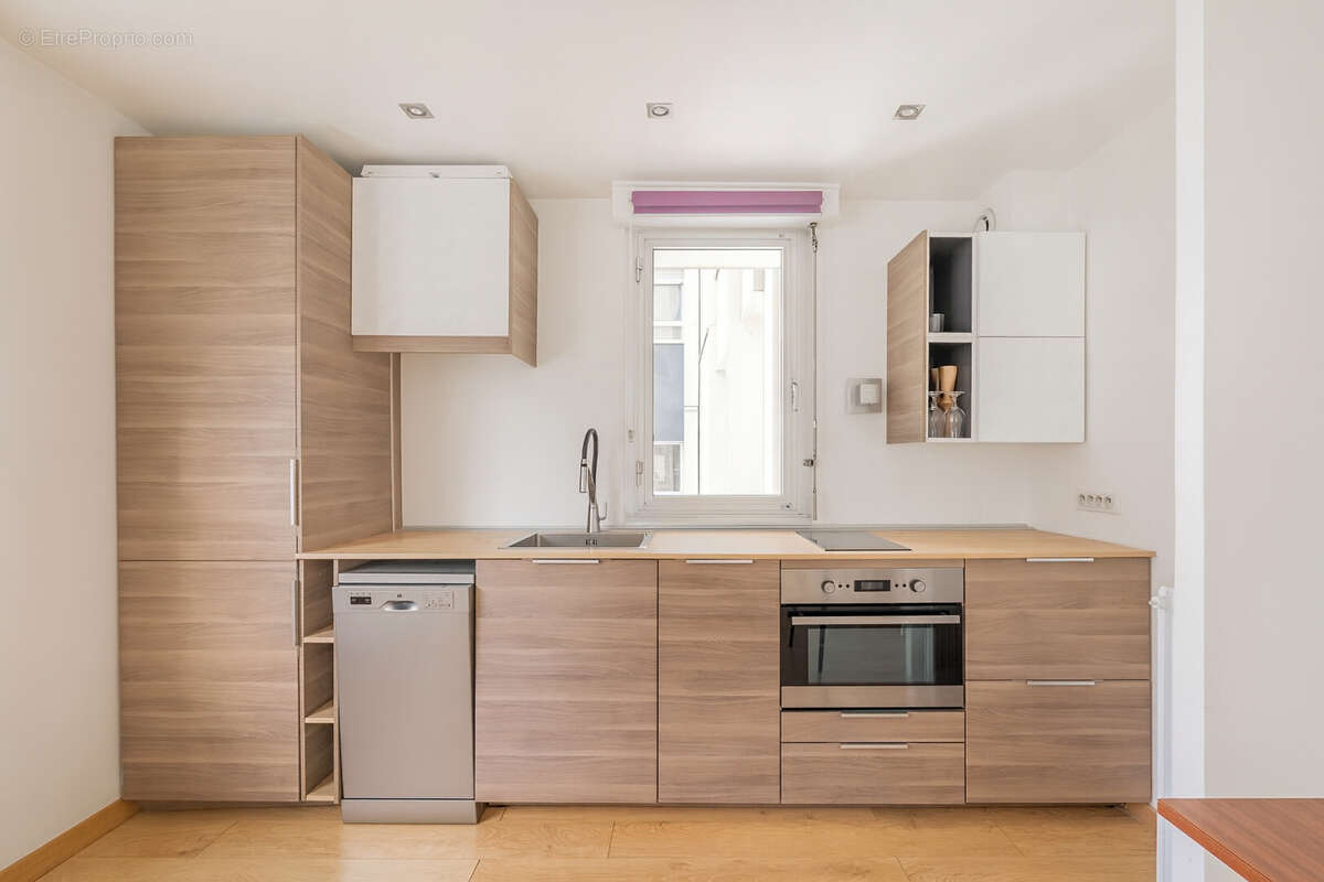 Appartement à PARIS-15E