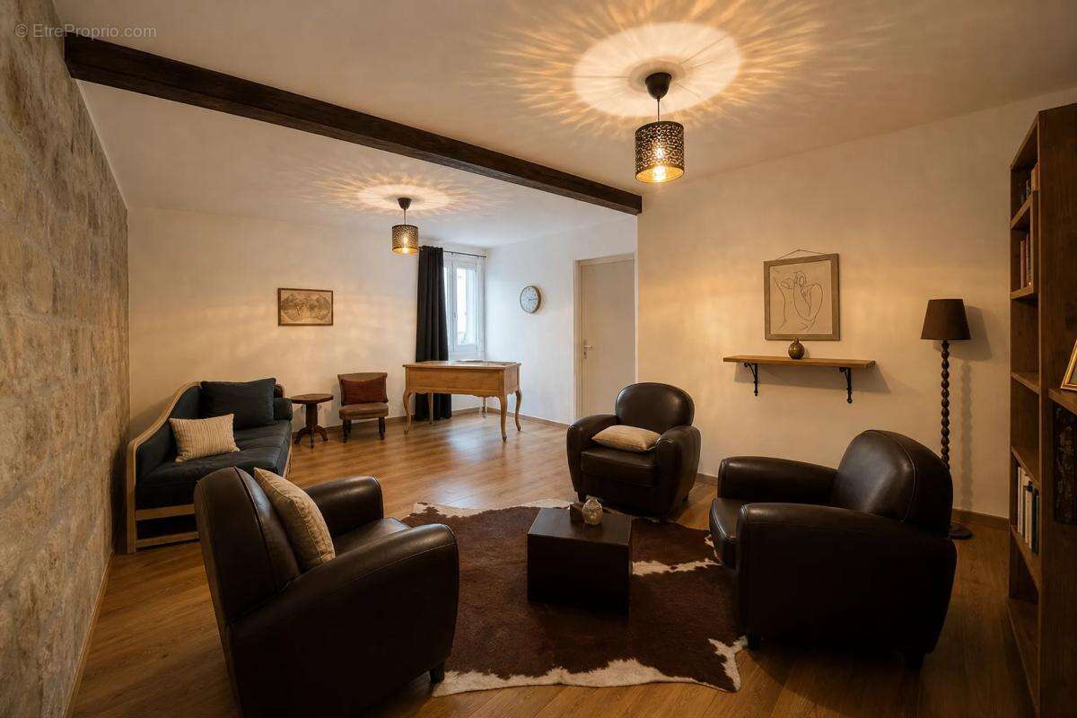 Maison de 20 pièces de 500 m² à Ambarès-et-Lagrave - photo 6