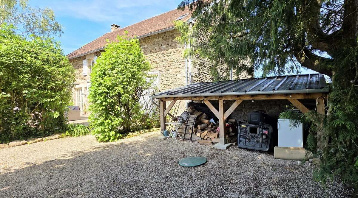Maison à LA MOTTE-TERNANT