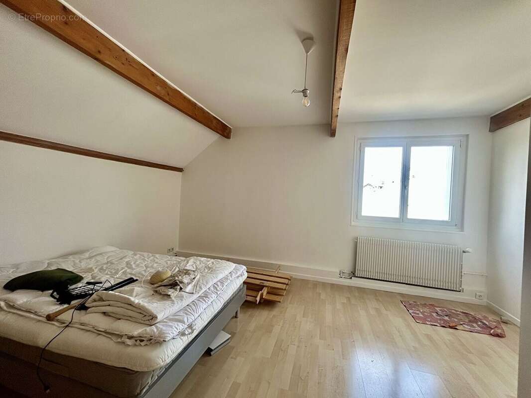 Maison à CHAMPS-SUR-MARNE