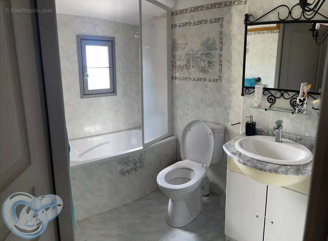 Appartement à SAINT-TRINIT