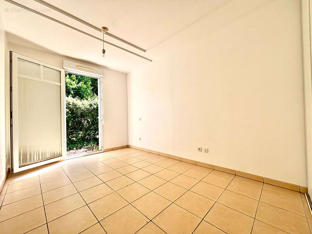 T3 rez de jardin traversant - 2 places de parking - La Teste de Buch - photo 5