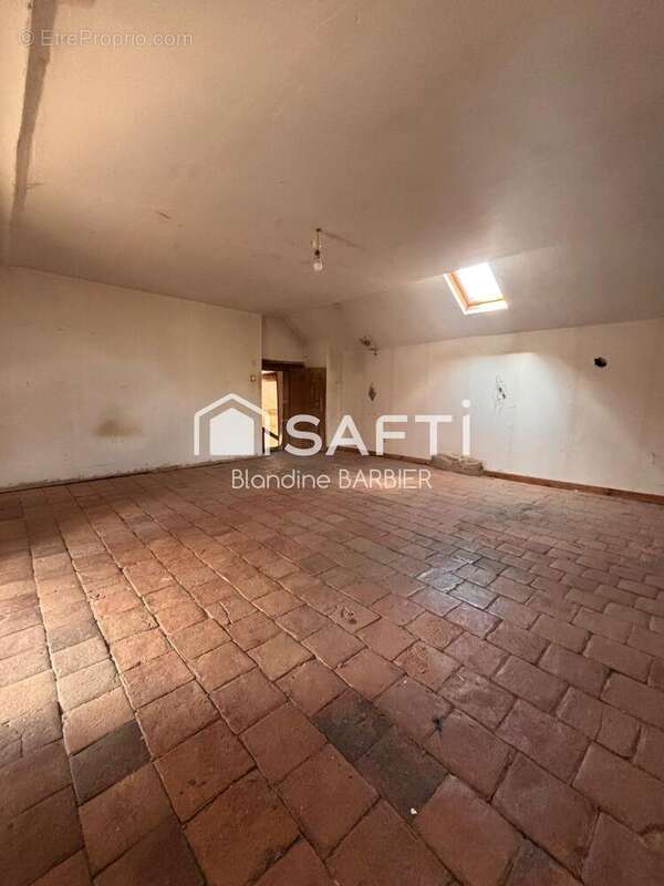 Maison 139 m² à Mesvres  - photo 7