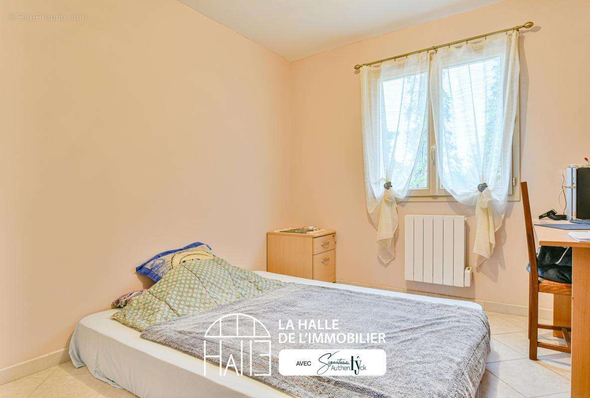 Maison à MAGNAC-BOURG