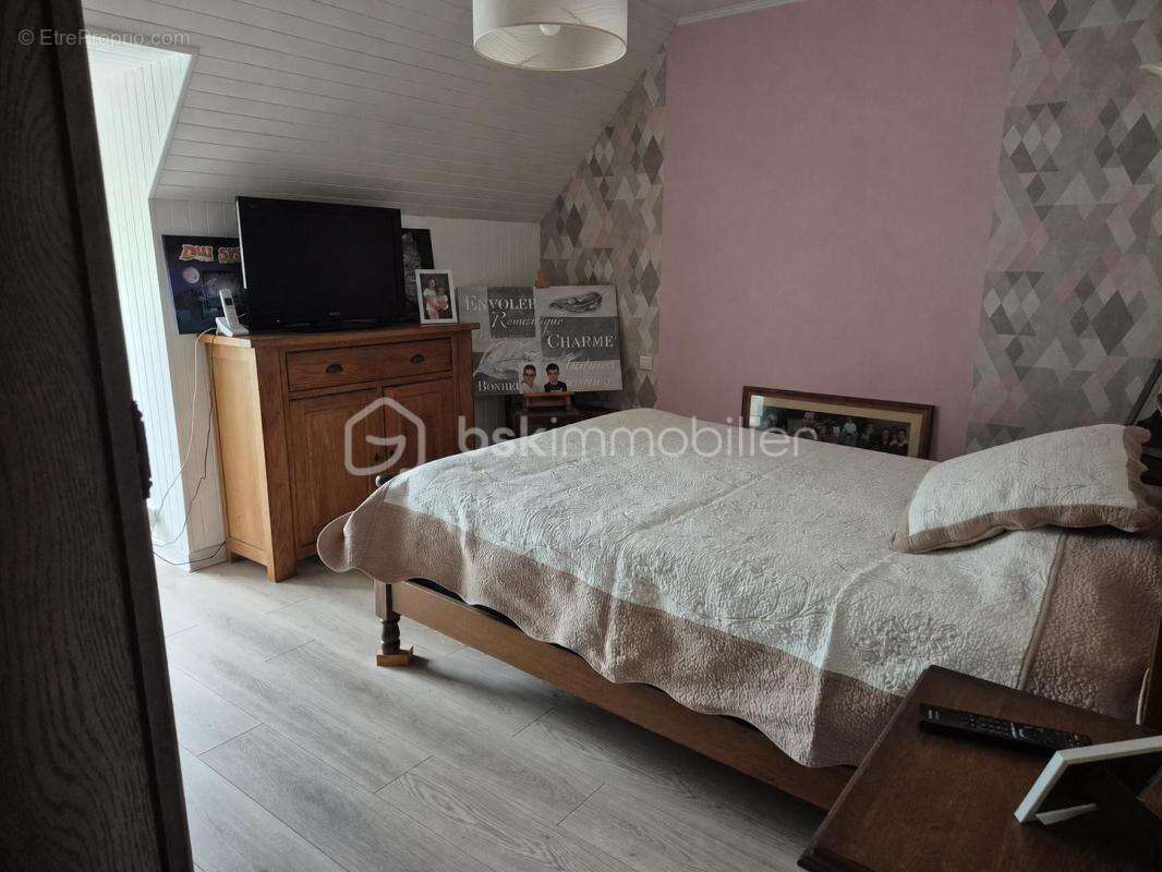 Maison familiale 121 m² – Saint-Marcan (35) – Baie du Mont-Saint-Michel - photo 11