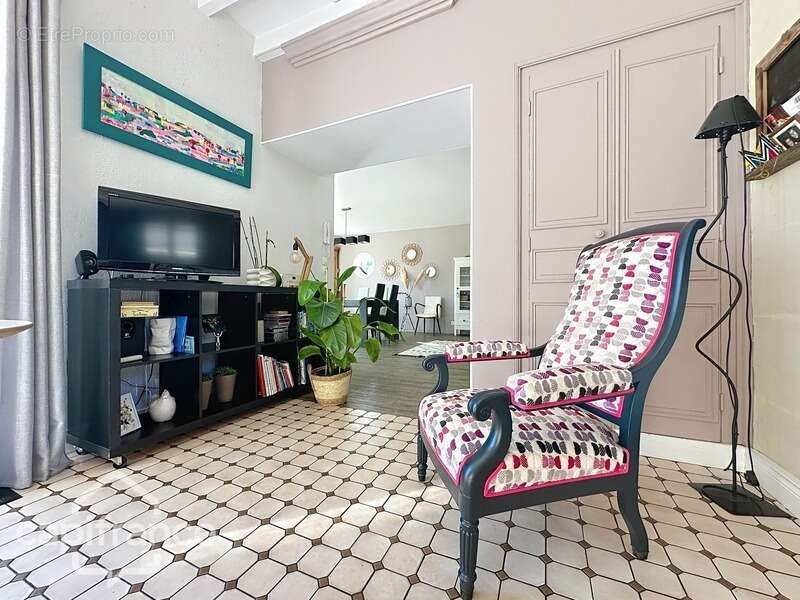 Maison à MONTREUIL-BELLAY