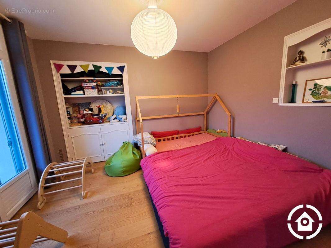 Appartement à SAINTES