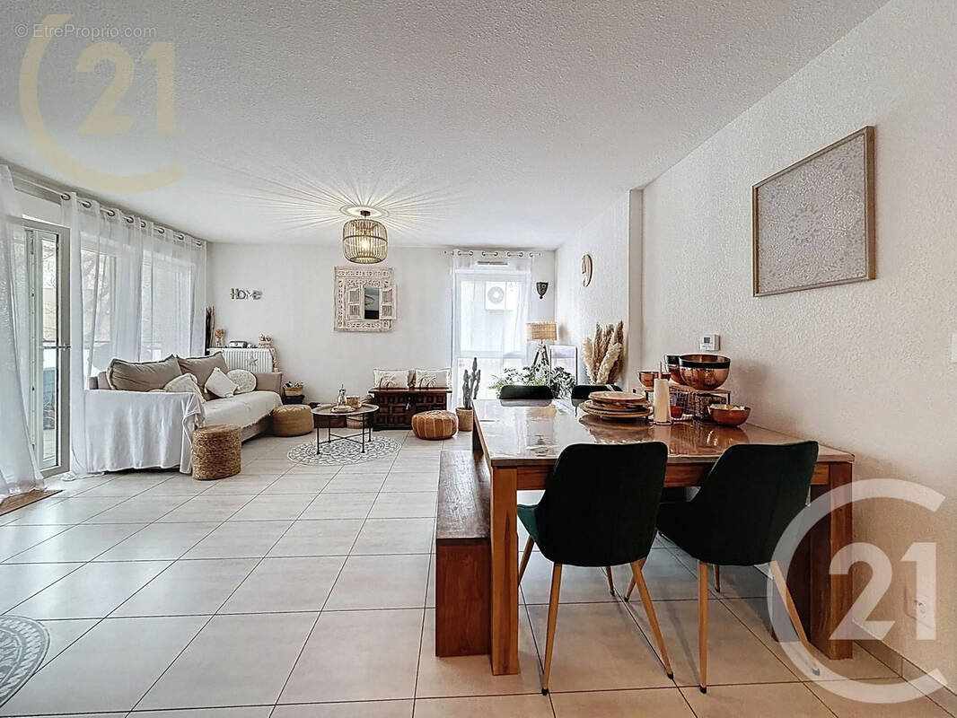 Appartement à SAINT-JEAN-DE-VEDAS