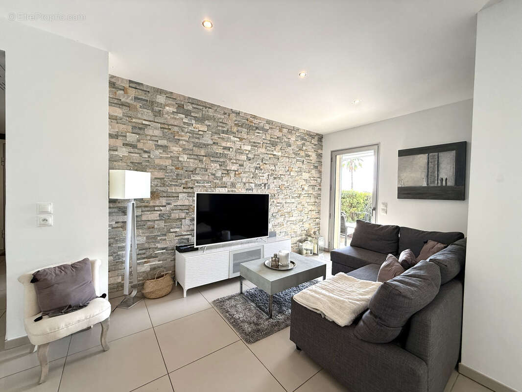 Appartement à SARI-SOLENZARA