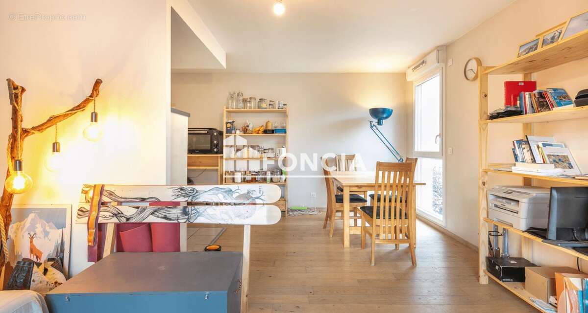 Appartement à SEYSSINET-PARISET