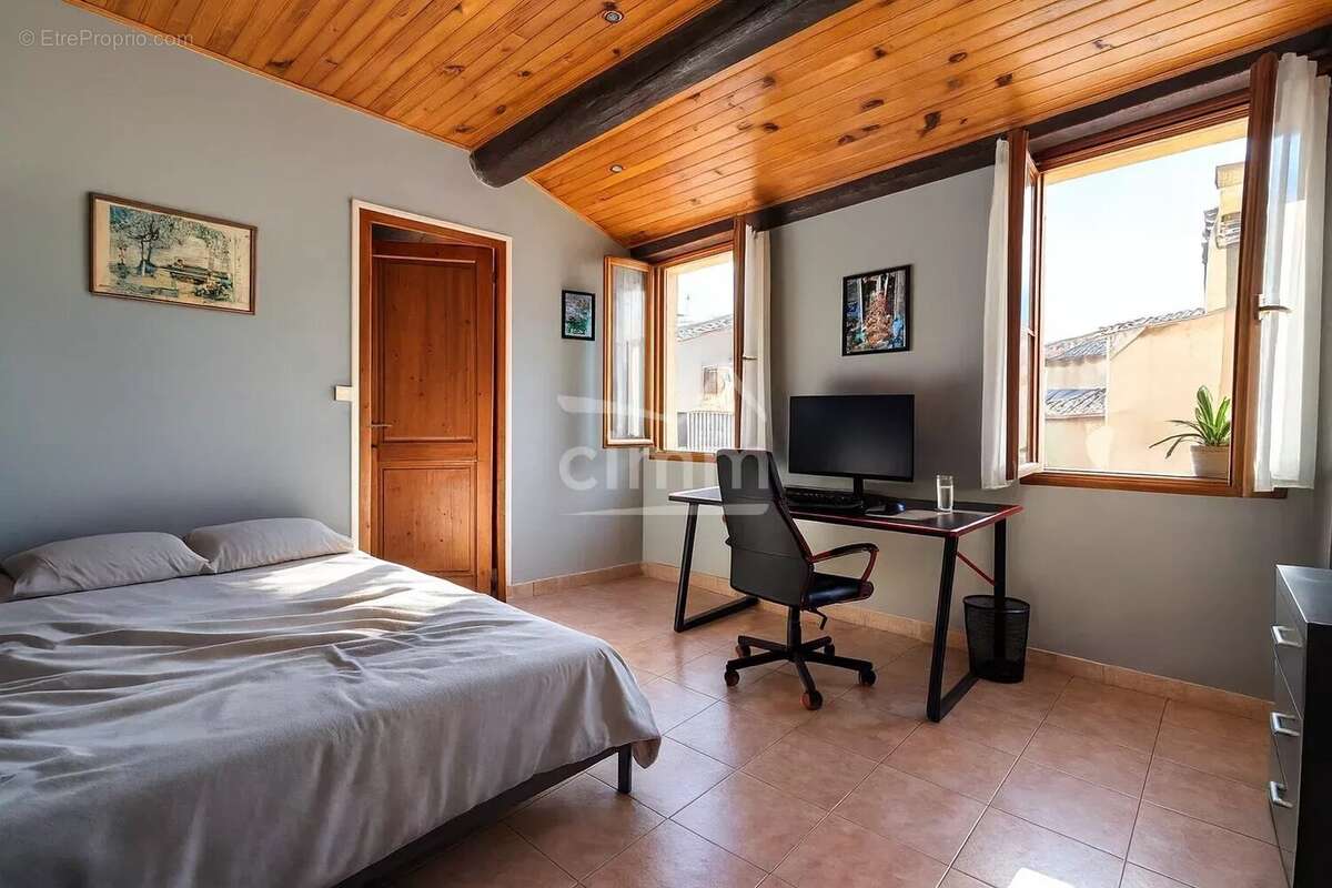 Appartement à MARSEILLE-15E