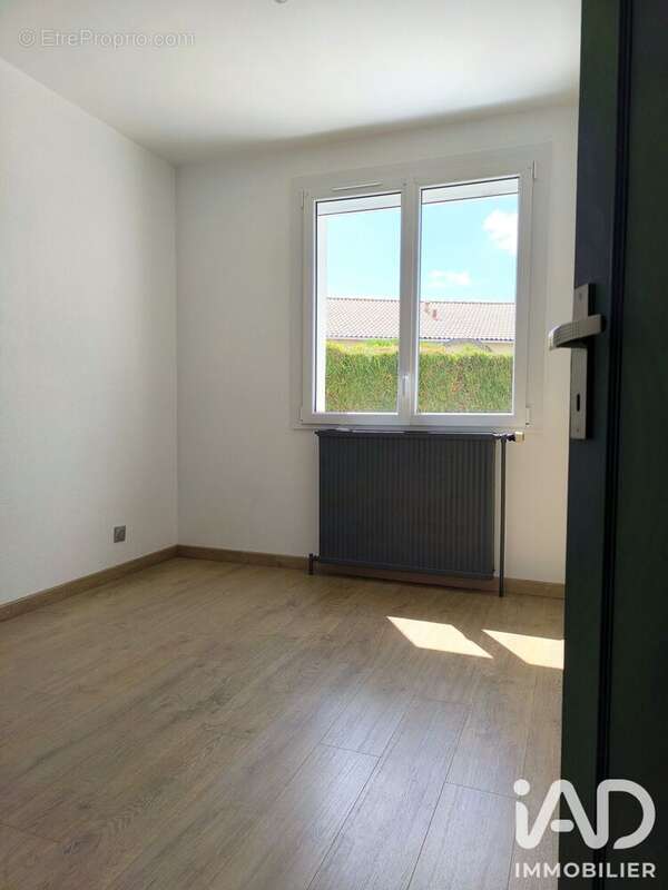 Maison 94 m² à Cerizay  - photo 6