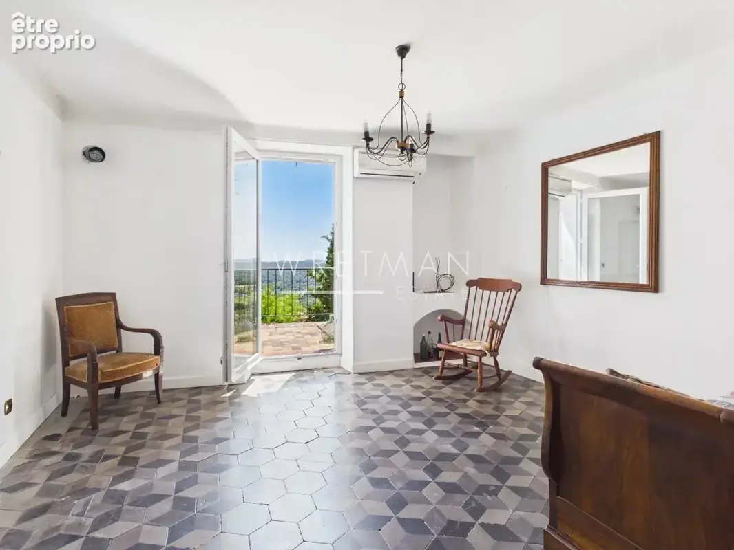 Authentique maison de village avec terrasses et vue panoramique – CALLIAN - photo 5