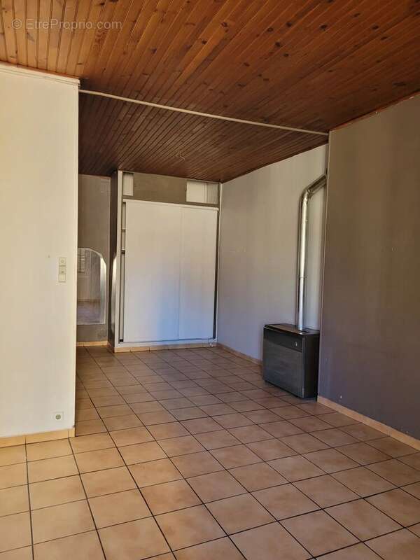 Appartement à MARSEILLE-5E