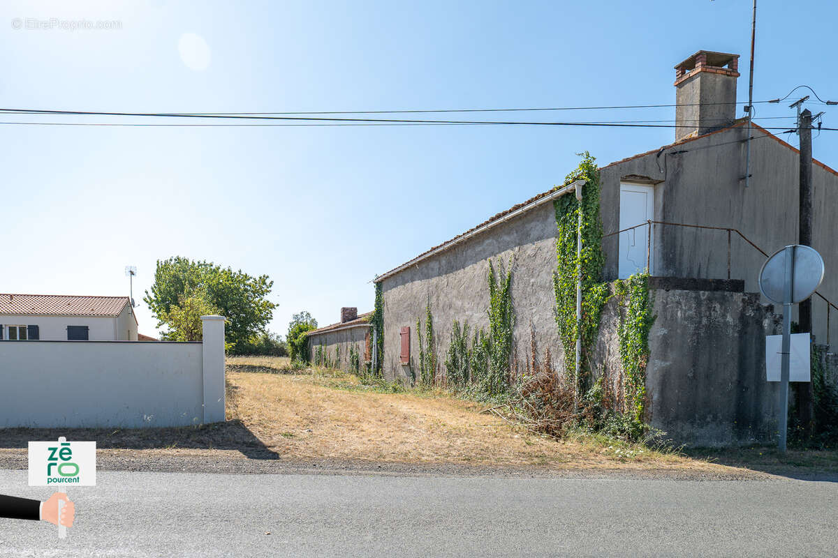 Terrain à bâtir de plus de 1 300 m2 à Saint-Étienne-de-Brillouet   Libre de constructeur   Environnement calme - photo 3