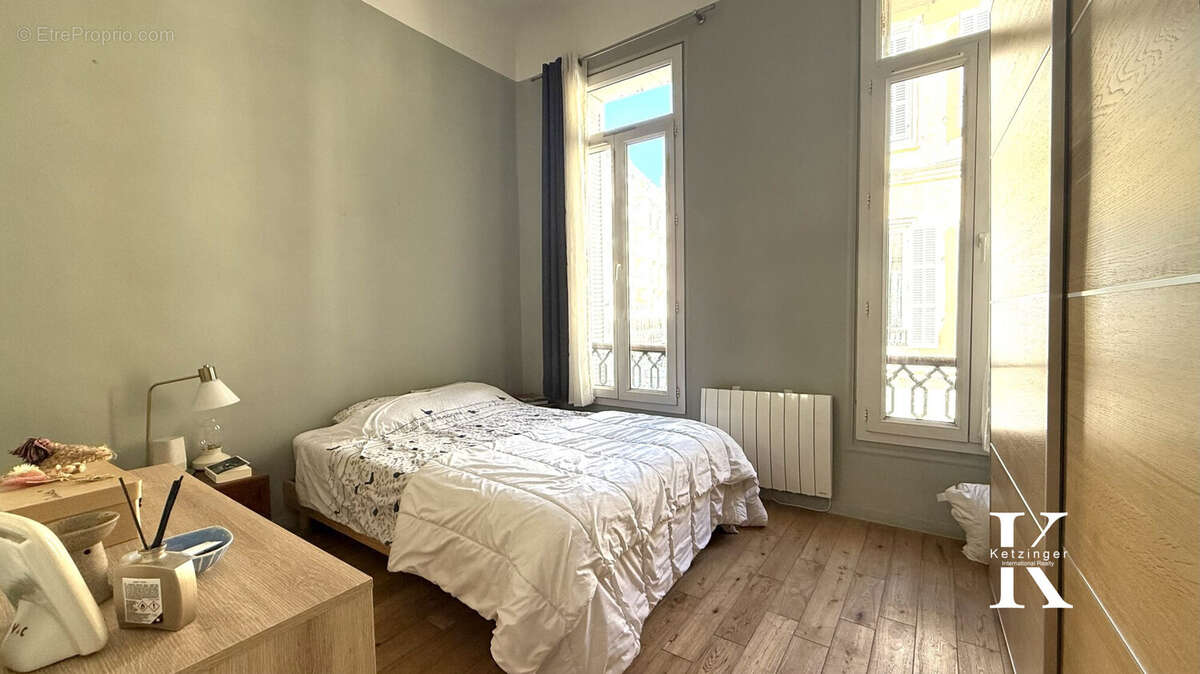 Appartement à MARSEILLE-6E