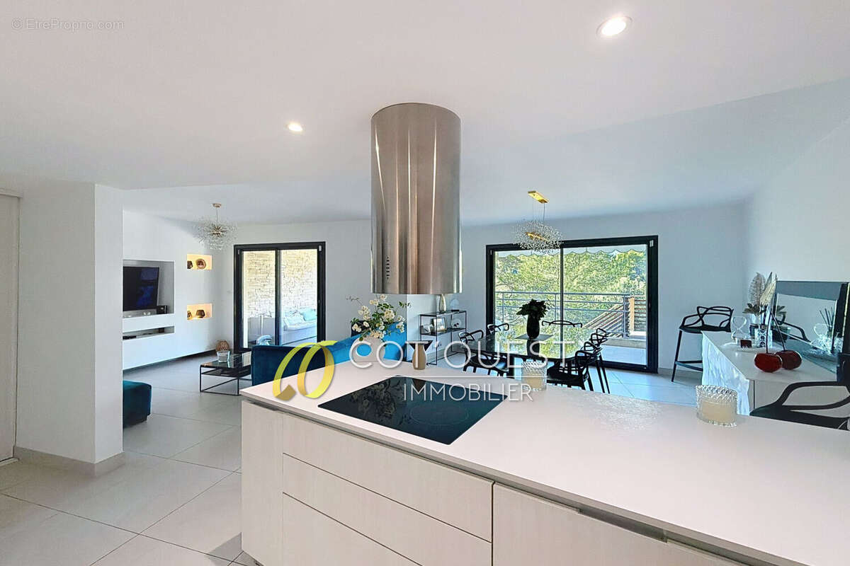 Appartement à CAGNES-SUR-MER