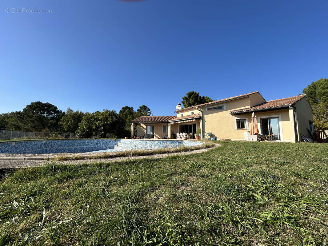 Maison à SAINT-QUENTIN-LA-POTERIE